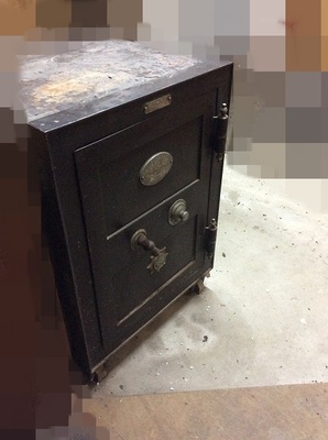 珍しい竹内金庫の画像