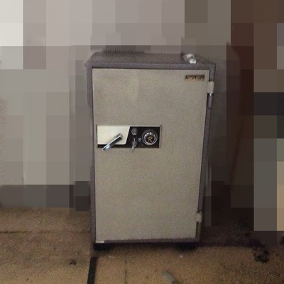 階段搬出は当社の得意技です。の画像